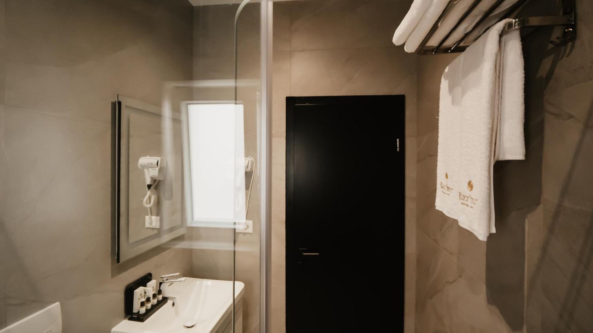 Baz'Hur Boutique Hotel Kukes Εξωτερικό φωτογραφία
